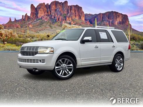 Used 2010 Lincoln Navigator 2WD image 2