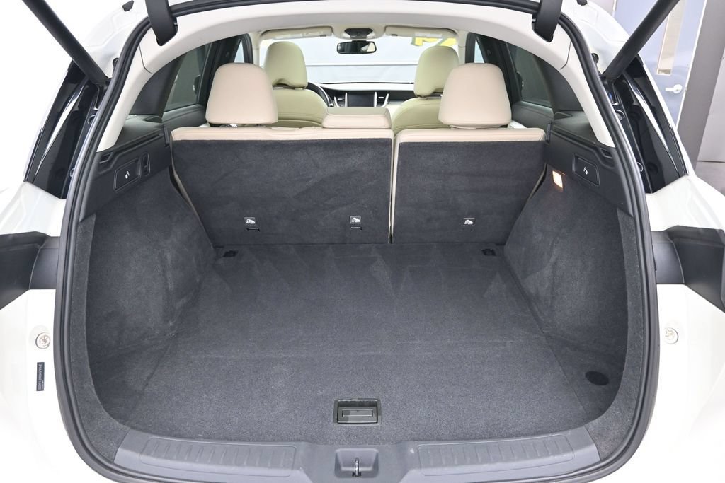 Used 2019 INFINITI QX50 Luxe w/ Navigation Package AWD/4WD image 26