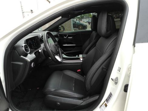 Used 2023 Mercedes-Benz C 300 Sedan image 12