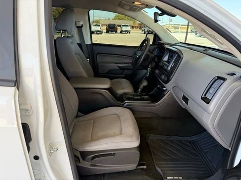 Used 2016 GMC Canyon 2WD Crew Cab w/ Convenience Package image 11