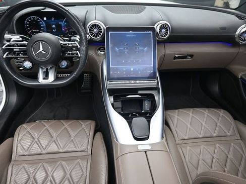 Used 2023 Mercedes-Benz SL 63 AMG 4MATIC image 2