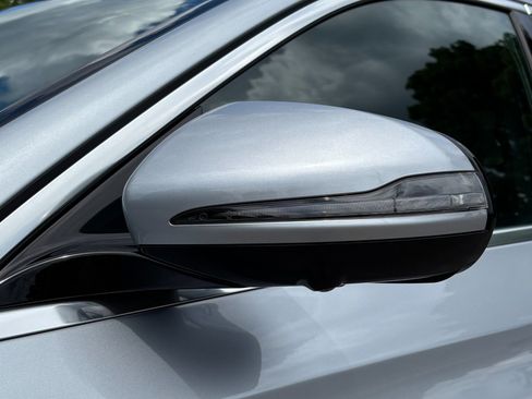 Used 2022 Mercedes-Benz E 350 4MATIC Sedan image 52