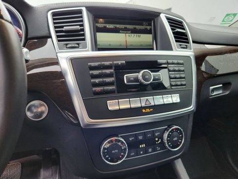 Used 2016 Mercedes-Benz GL 450 GL 450 4MATIC Sport Utility 4D image 12