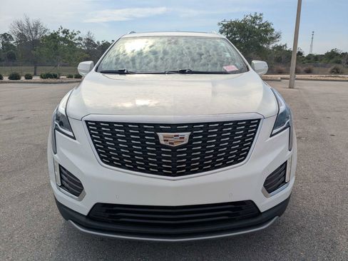 Used 2022 Cadillac XT5 Premium Luxury FWD image 3