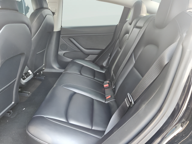 Used 2023 Tesla Model 3 Standard Range RWD image 30
