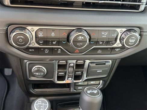 New 2025 Jeep Wrangler Sahara image 25