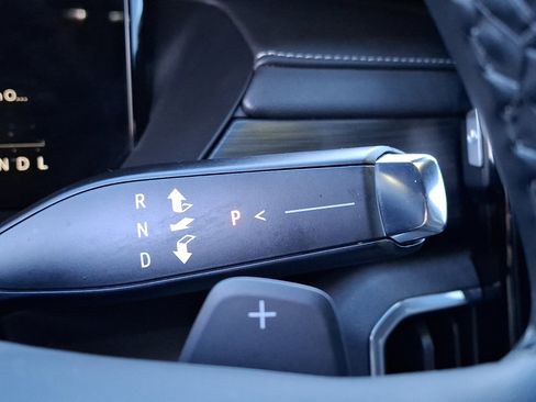 Certified 2025 GMC Acadia Elevation image 22