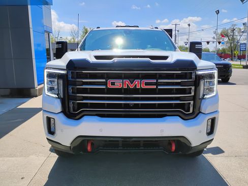 Used 2022 GMC Sierra 2500 AT4 w/ AT4 Preferred Package AWD/4WD image 11