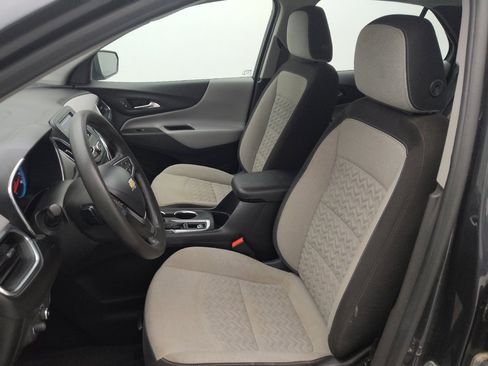 Used 2022 Chevrolet Equinox LS w/ Driver Confidence II Package FWD image 17