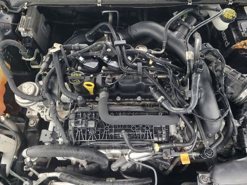 Used 2019 Ford Fusion SE image 30