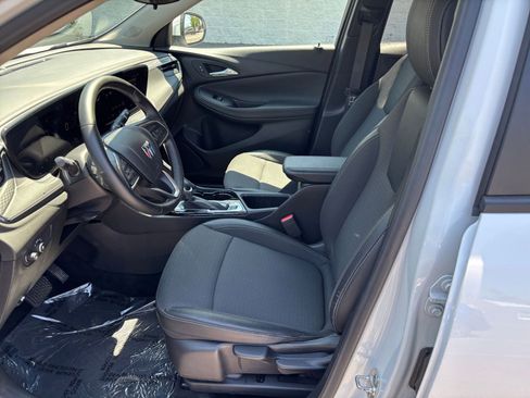 Used 2025 Buick Encore GX Preferred FWD image 27