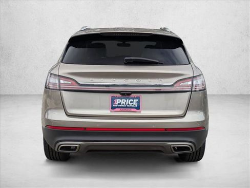 Used 2021 Lincoln Nautilus Reserve image 7