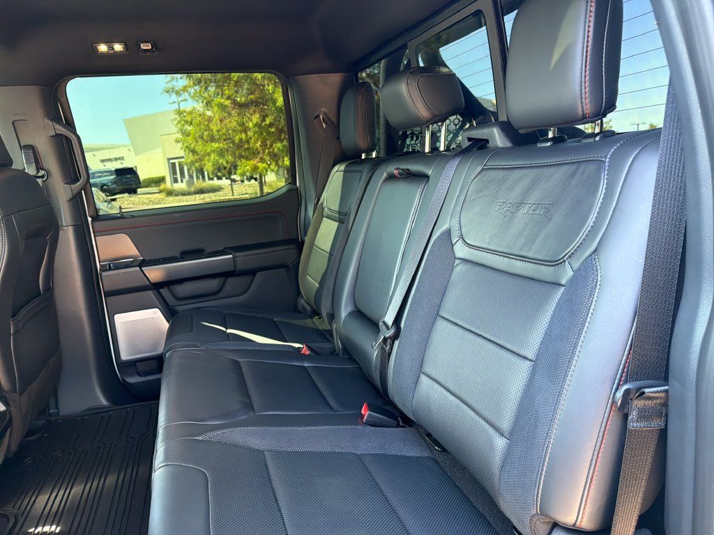 Used 2025 Ford F150 Raptor AWD/4WD image 35