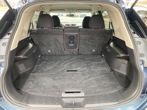 Used 2014 Nissan Rogue SV image 10