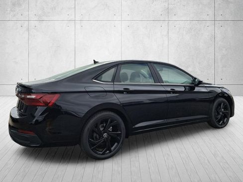 New 2026 Volkswagen Jetta SE image 5