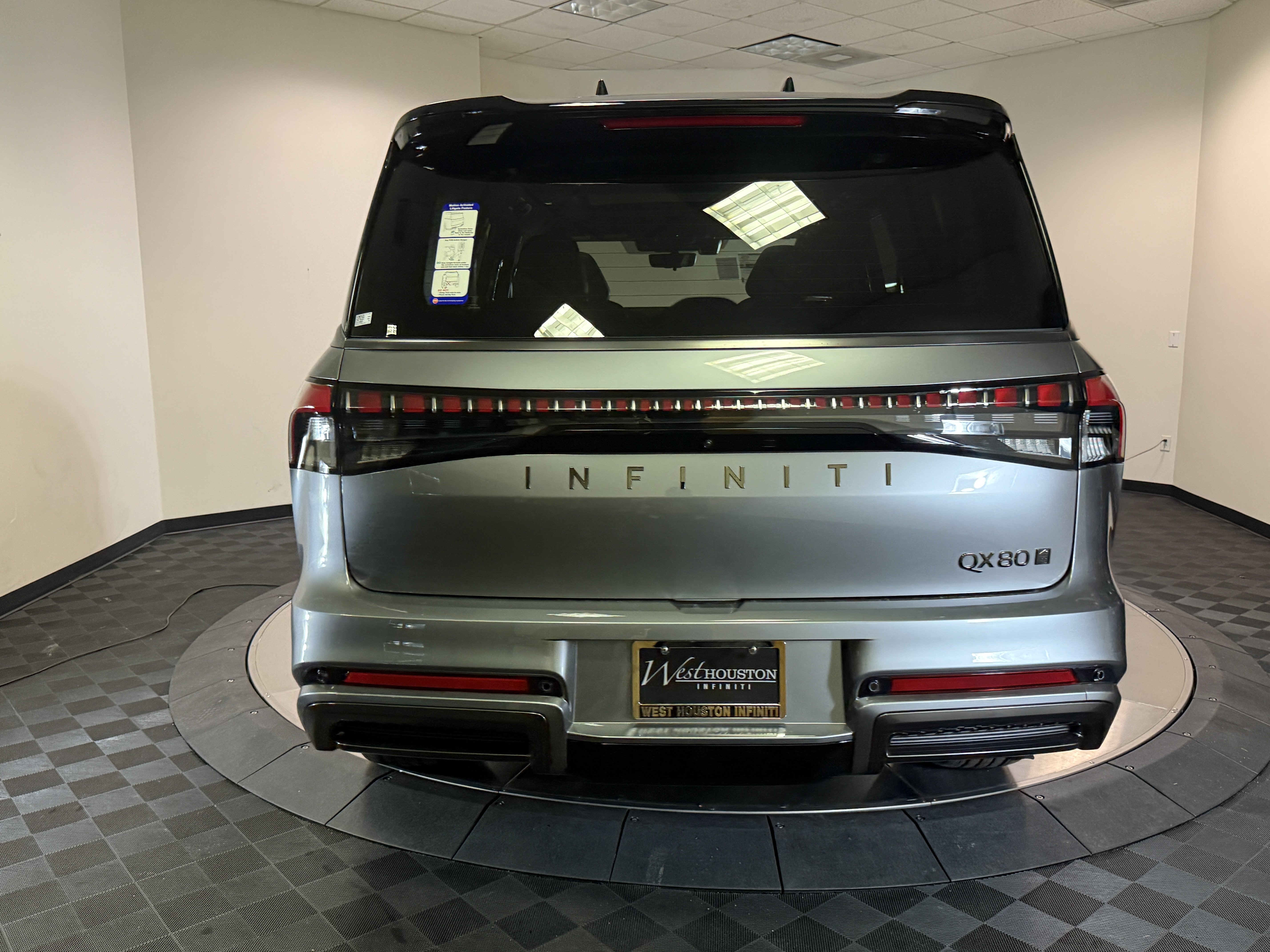 New 2026 INFINITI QX80 Autograph w/ Premium Cargo Package AWD/4WD image 6