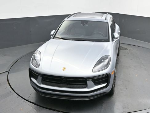 New 2026 Porsche Macan image 24