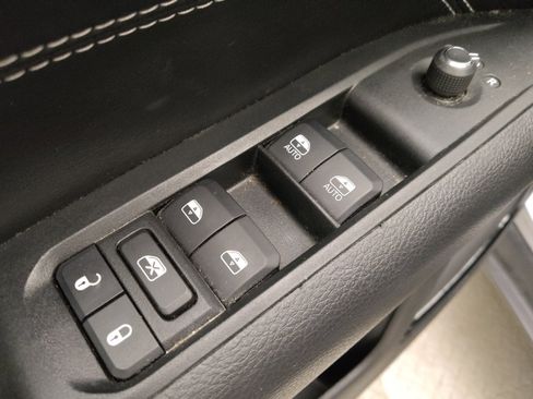 Used 2022 Jeep Compass Altitude w/ Convenience Group image 27