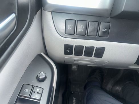 Used 2019 Toyota Highlander XLE image 13