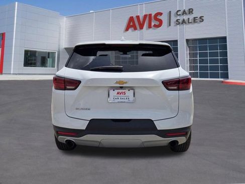 Used 2025 Chevrolet Blazer LT FWD image 7