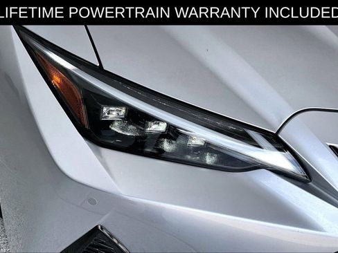 Used 2025 Lexus IS 500 RWD image 40