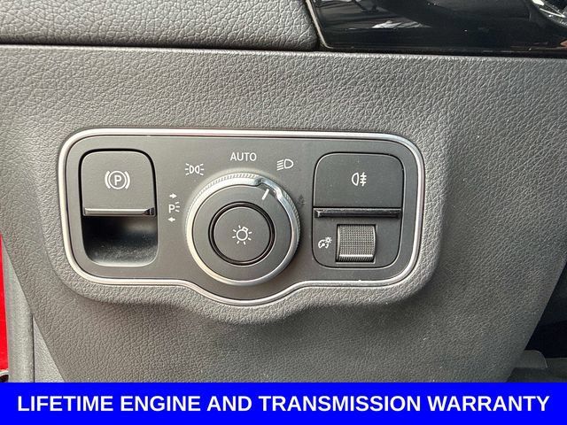 Used 2021 Mercedes-Benz GLA 250 image 32