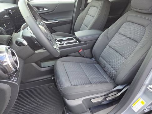 New 2026 Chevrolet Equinox LT w/ Midnight Edition FWD image 32