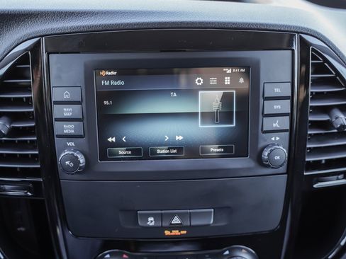 Used 2022 Mercedes-Benz Metris image 19