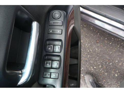 Used 2015 GMC Sierra 1500 SLE w/ SLE Value Package AWD/4WD image 12