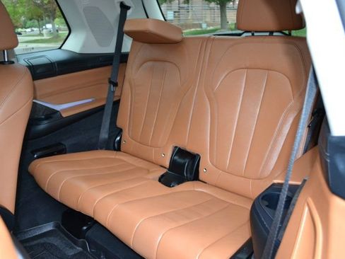 Used 2020 BMW X7 xDrive40i w/ Premium Package AWD/4WD image 30