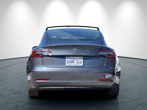 Used 2018 Tesla Model 3 Long Range image 5