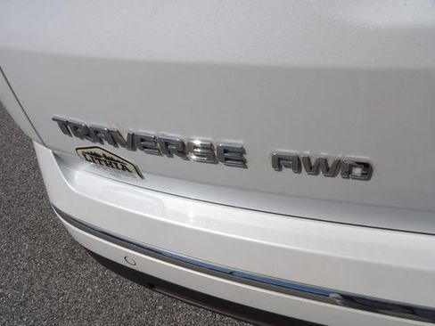 Used 2023 Chevrolet Traverse Premier w/ LPO, Floor Liner Package AWD/4WD image 13