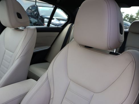 Used 2023 BMW 330i Sedan RWD image 11