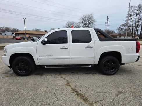 Used 2007 Chevrolet Avalanche LT w/ LT Preferred Equipment Group RWD image 5
