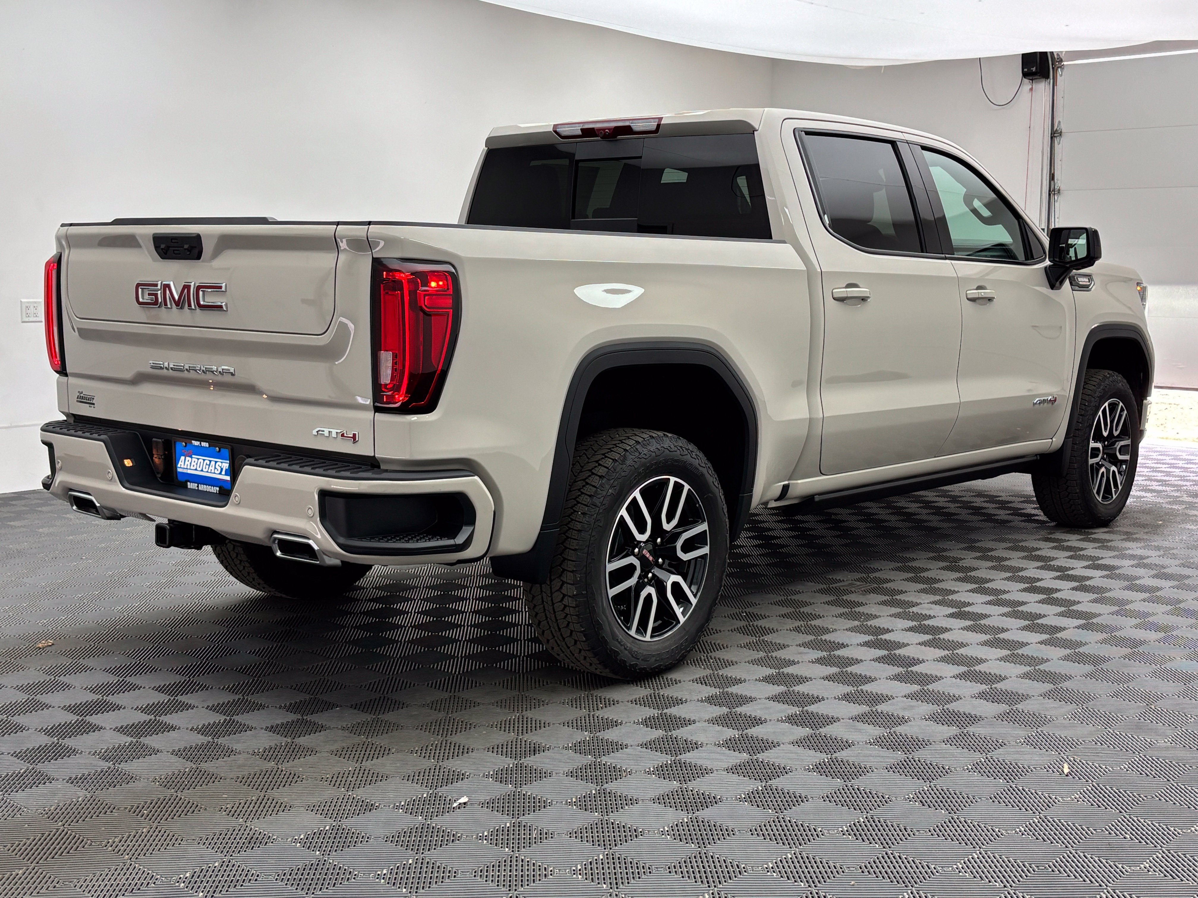 New 2026 GMC Sierra 1500 AT4 w/ AT4 Premium Package AWD/4WD image 10