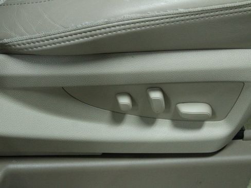 Used 2018 GMC Yukon Denali image 13