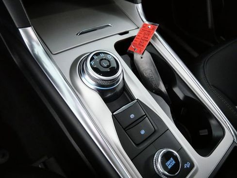 Certified 2023 Ford Explorer XLT w/ Equipment Group 202A AWD/4WD image 21