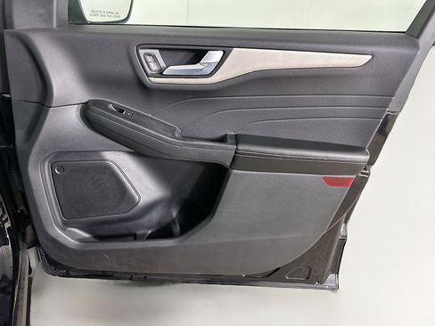 Used 2022 Ford Escape SEL image 31