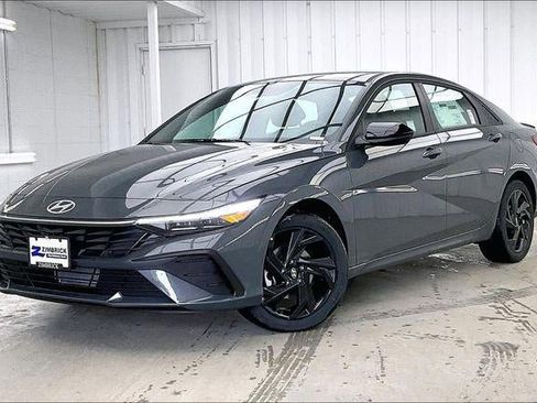 New 2026 Hyundai Elantra SEL Sport Premium FWD image 21