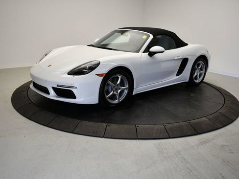 Certified 2024 Porsche 718 Boxster RWD image 1