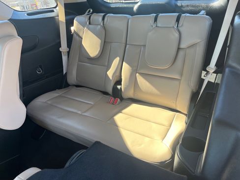 Certified 2022 Ford Explorer XLT w/ Equipment Group 202A image 19