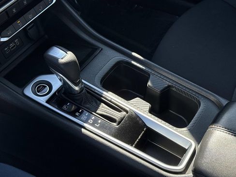 Certified 2024 Nissan Sentra SV image 27