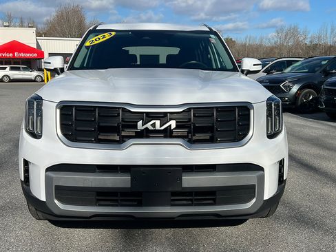 Used 2023 Kia Telluride S image 13