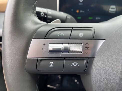 Used 2025 Hyundai Sonata Limited FWD image 22