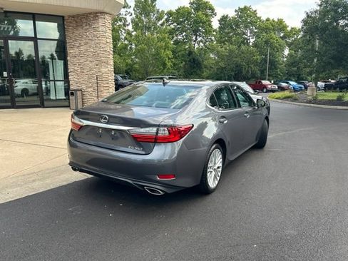 Used 2018 Lexus ES 350 w/ Luxury Package w/Wood Trim FWD image 7