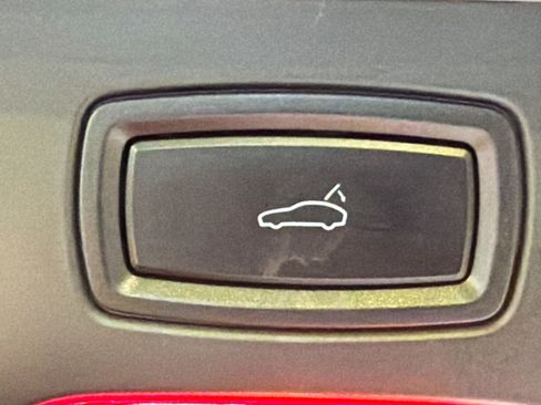 Used 2018 Porsche Cayenne image 15