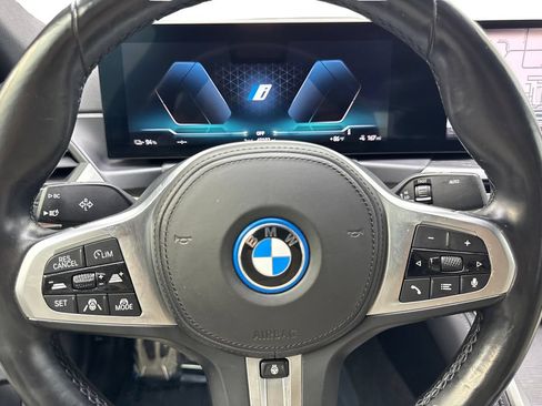 Used 2023 BMW i4 eDrive40 w/ M Sport Package RWD image 57