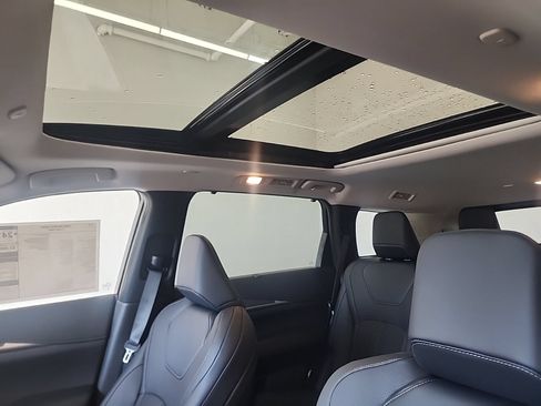Certified 2026 INFINITI QX60 Luxe w/ Cargo Package AWD/4WD image 44
