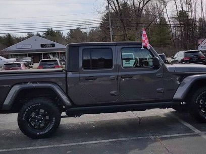New 2025 Jeep Gladiator Willys