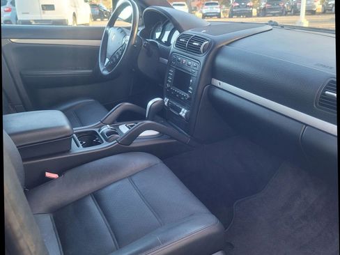 Used 2009 Porsche Cayenne image 22